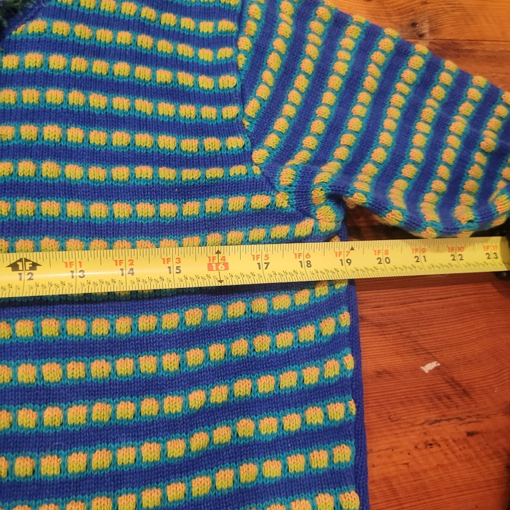 Colorful Peacock Themed Long Cardigan - Picture 13 of 15